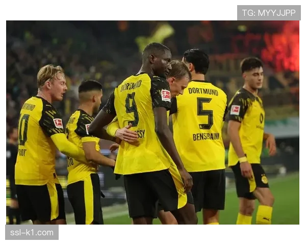 德国残疾人民间足球锦标赛开幕，多家德甲俱乐部提供支持。