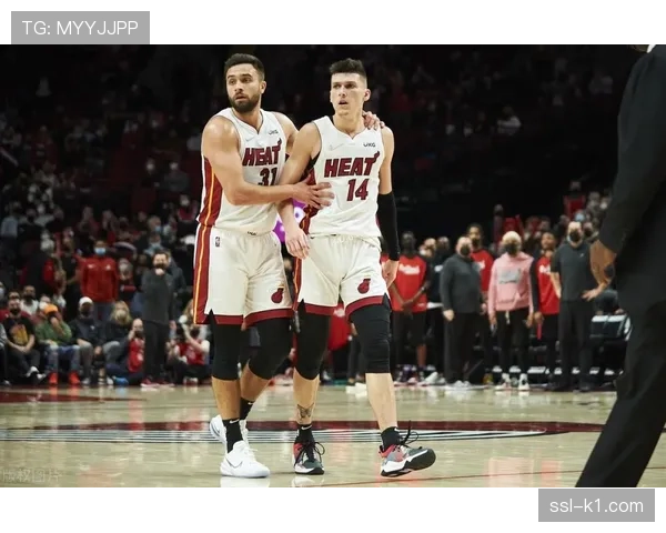 “广厦核心胡金秋脚踝扭伤,预计缺席常规赛剩余比赛” “广厦核心胡金秋脚踝扭伤,预计缺席常规赛剩余比赛”